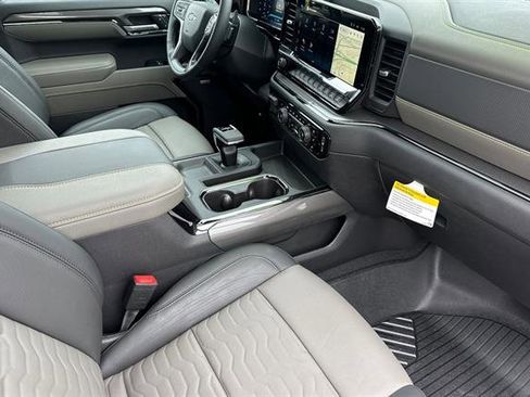 New 2026 Chevrolet Silverado 1500 ZR2 w/ ZR2 Bison Edition AWD/4WD image 17