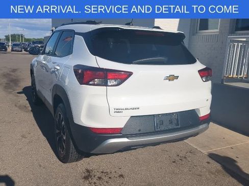 Certified 2021 Chevrolet TrailBlazer LT w/ Convenience Package AWD/4WD image 3