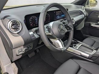 New 2026 Mercedes-Benz GLB 250 video 3