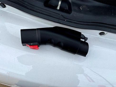 Used 2012 Mitsubishi i ES image 26