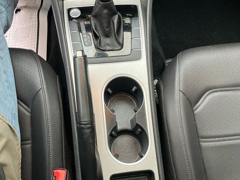 Used 2022 Volkswagen Passat 2.0T SE image 18