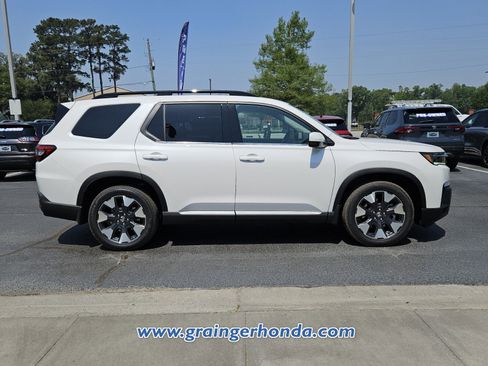 New 2026 Honda Pilot Elite image 6