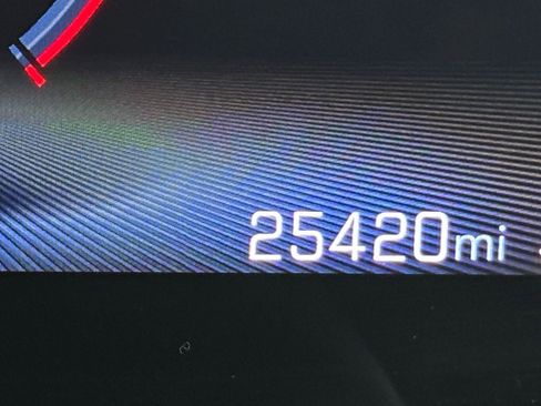 Used 2025 Chevrolet Trax LT image 40