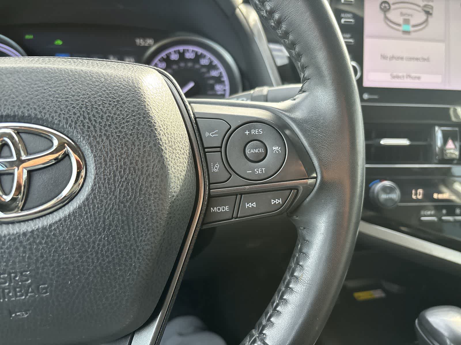 Used 2022 Toyota Camry XSE FWD image 14