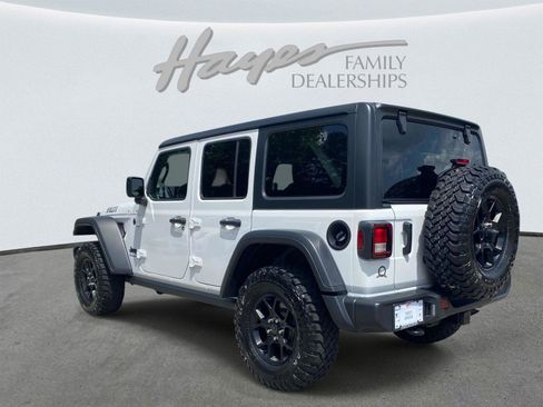 Used 2025 Jeep Wrangler Unlimited Sport AWD/4WD image 6