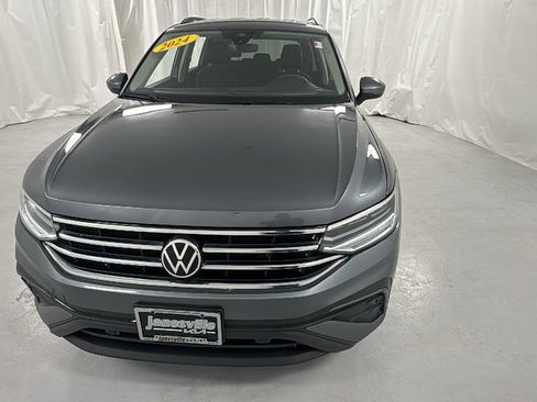 Used 2024 Volkswagen Tiguan S image 8