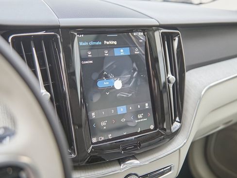 New 2025 Volvo XC60 T8 Plus w/ Protection Package Premier image 15