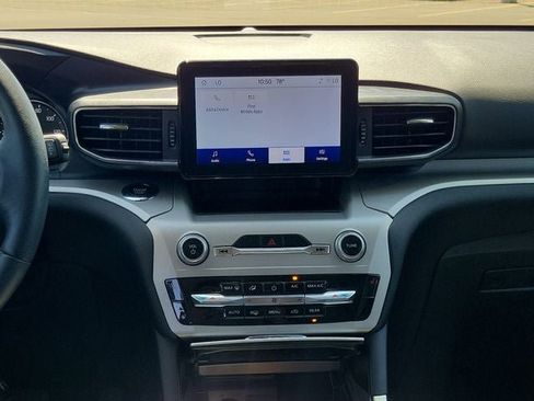 Certified 2024 Ford Explorer XLT w/ Equipment Group 202A AWD/4WD image 26