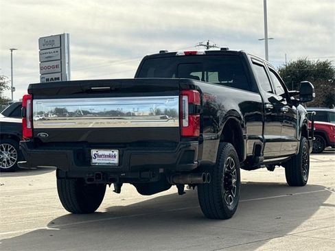 Used 2024 Ford F350 Platinum w/ FX4 Off-Road Package image 10