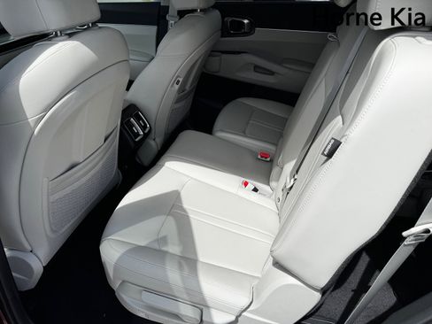New 2025 Kia Sorento S w/ Panoramic Sunroof Package image 11
