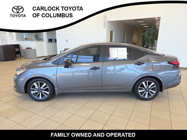 Used 2024 Nissan Versa S w/ S Plus Package FWD image 3