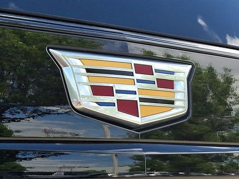 Certified 2025 Cadillac Escalade Sport Platinum w/ LPO, Floor Liner Package AWD/4WD image 30