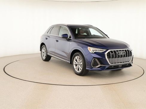 New 2025 Audi Q3 2.0T Premium Plus image 10