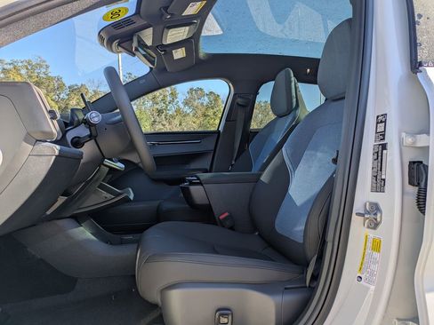 New 2026 Volvo EX30 Plus w/ Protection Package Premier image 25