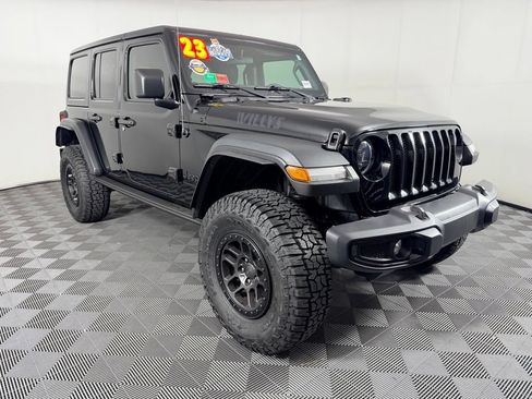 Used 2023 Jeep Wrangler Unlimited Sport AWD/4WD image 5