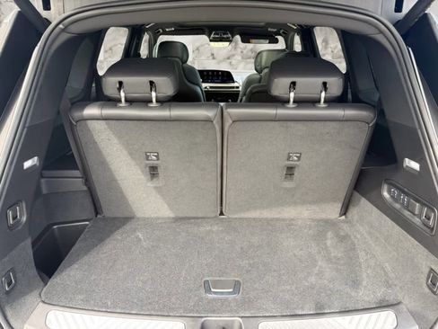 Used 2026 Cadillac Vistiq Sport w/ LPO, Floor Liner Package AWD/4WD image 30