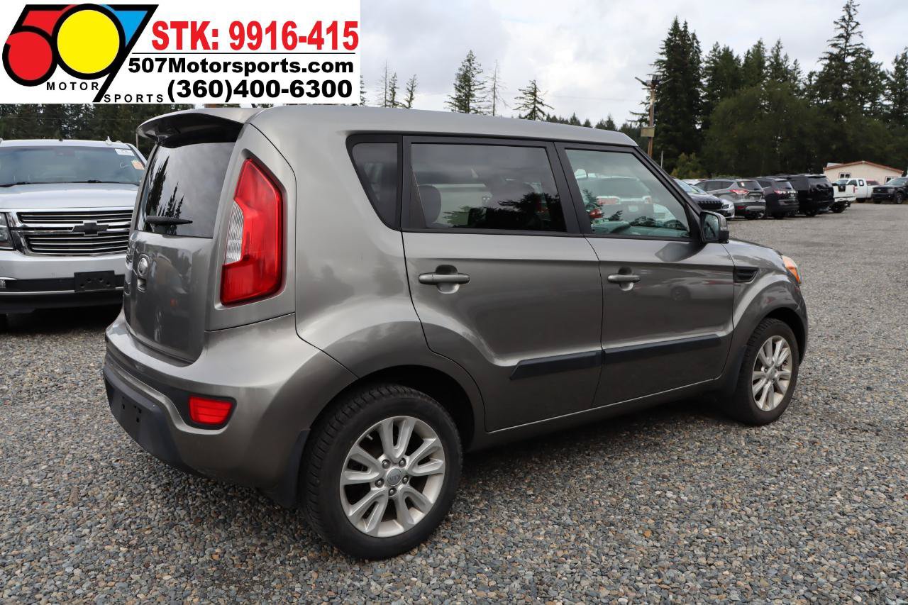 Used 2013 Kia Soul + FWD image 3