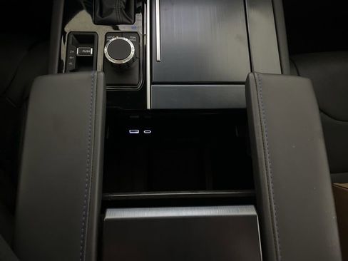 Certified 2025 Toyota Tundra Platinum AWD/4WD image 74