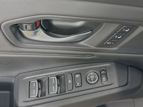 New 2025 Honda Accord EX-L image 19