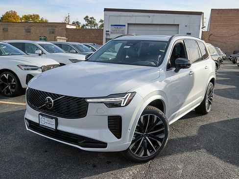 New 2026 Volvo XC90 B6 Ultra w/ Lounge Package image 1