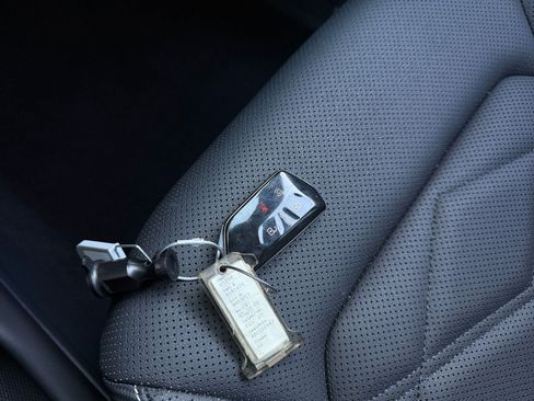 Used 2025 Volkswagen Atlas Cross Sport SE image 21