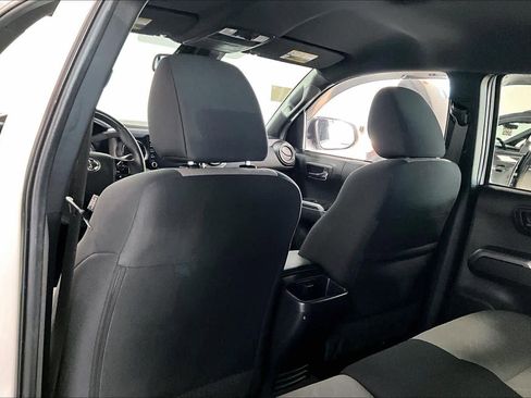 Used 2023 Toyota Tacoma TRD Sport w/ Technology Package image 11