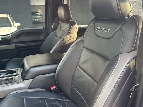 Used 2018 Ford F150 Raptor w/ Equipment Group 802A Luxury AWD/4WD image 15