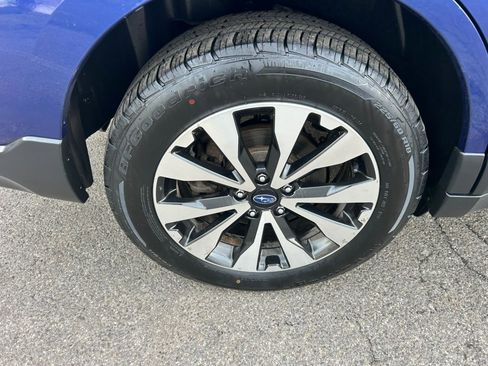 Used 2016 Subaru Outback 3.6R Limited AWD/4WD image 12