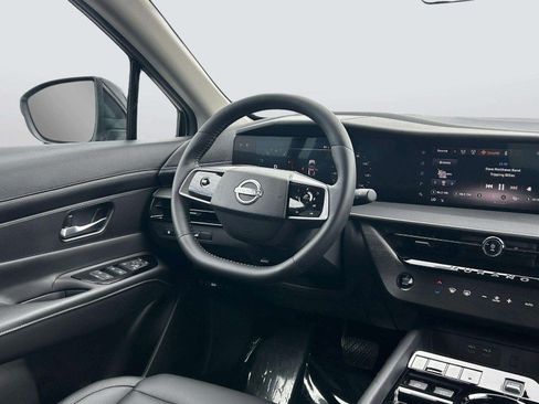 Certified 2025 Nissan Murano SV AWD/4WD image 15