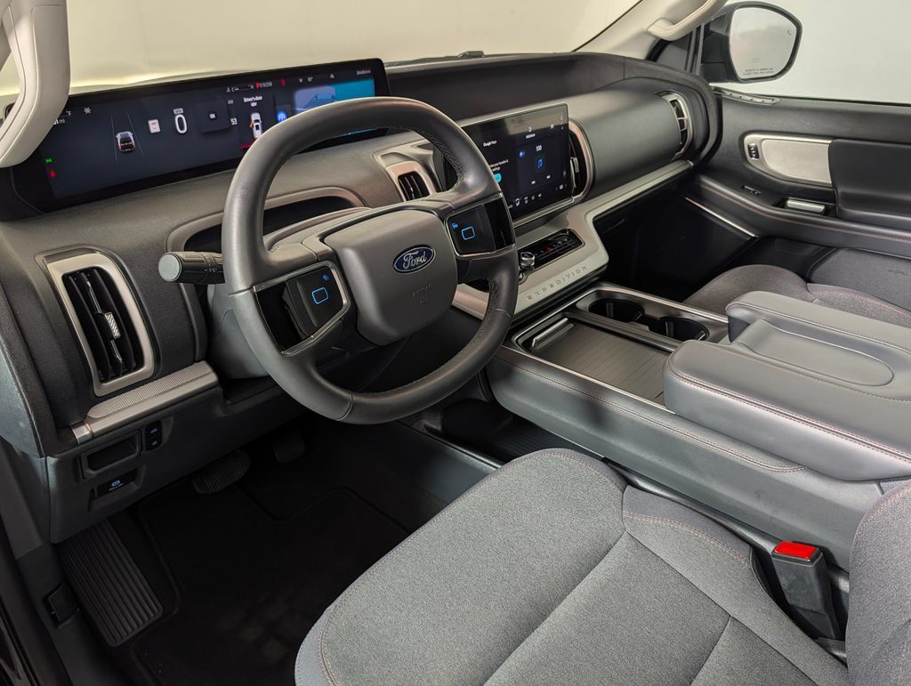 Certified 2025 Ford Expedition Active RWD image 24