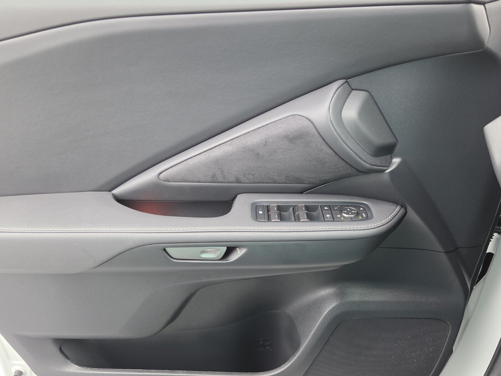 Used 2026 Lexus TX 500h AWD w/ Technology Package image 34