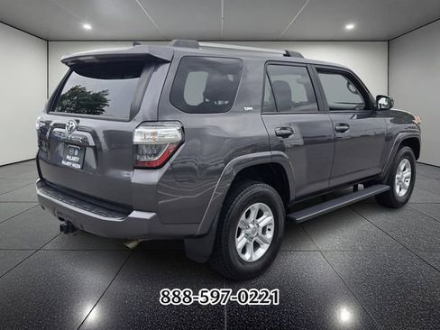 Used 2023 Toyota 4Runner SR5 AWD/4WD image 5