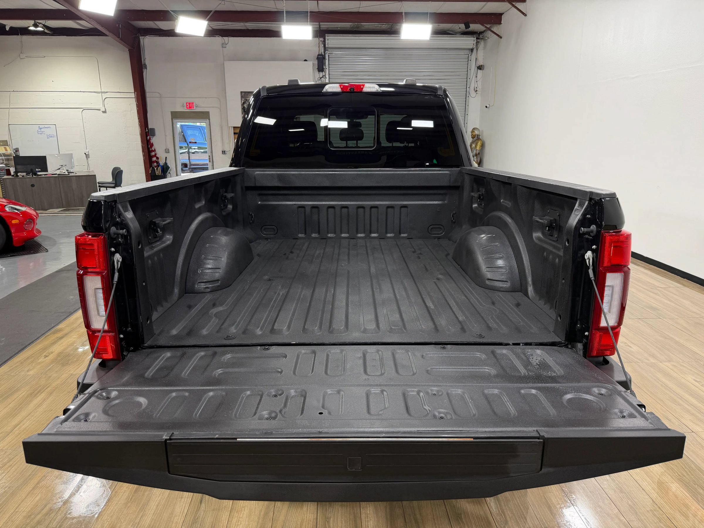Used 2021 Ford F250 King Ranch w/ King Ranch Ultimate Package AWD/4WD image 8