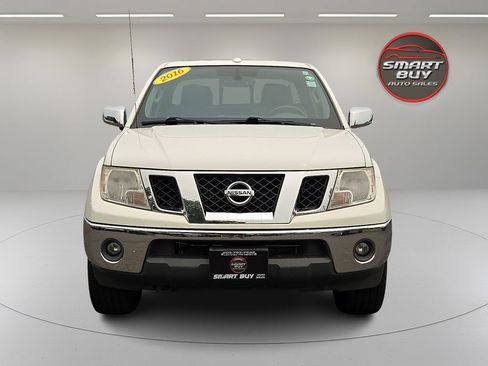 Used 2016 Nissan Frontier SL w/ Moonroof Package AWD/4WD image 3