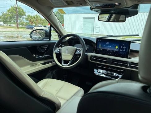 Certified 2025 Lincoln Corsair Grand Touring w/ Jet Appearance Package AWD/4WD image 24
