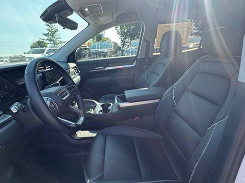 Used 2026 GMC Terrain Denali AWD/4WD image 19