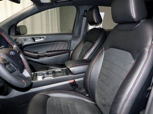 Certified 2024 Ford Edge ST-Line image 26