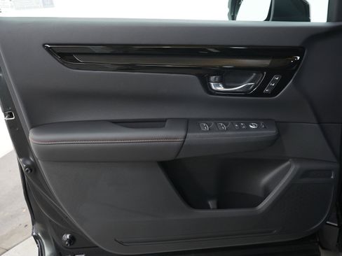 Used 2026 Honda CR-V Sport Touring image 21