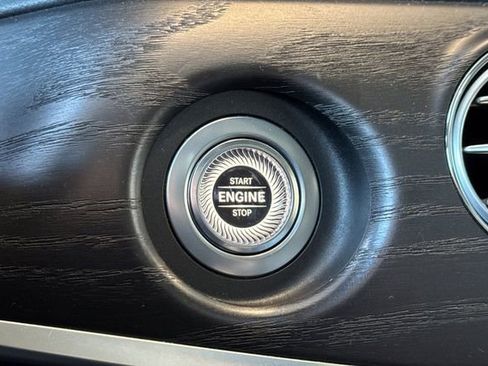 Used 2019 Mercedes-Benz S 560 Sedan image 22