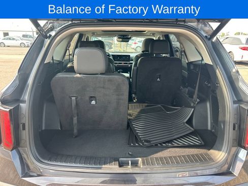 Used 2025 Kia Sorento EX w/ Panoramic Sunroof Package AWD/4WD image 13