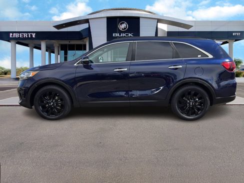 Used 2019 Kia Sorento S image 6