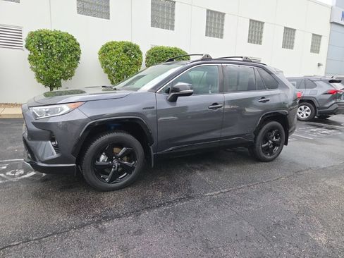 Used 2019 Toyota RAV4 XSE w/ XSE Weather Package AWD/4WD image 2
