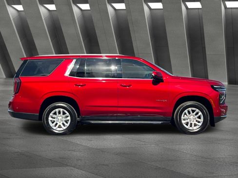 Used 2026 Chevrolet Tahoe LT RWD image 3