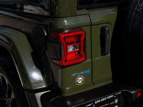 Used 2023 Jeep Wrangler Unlimited Sahara w/ Cold Weather Group image 36