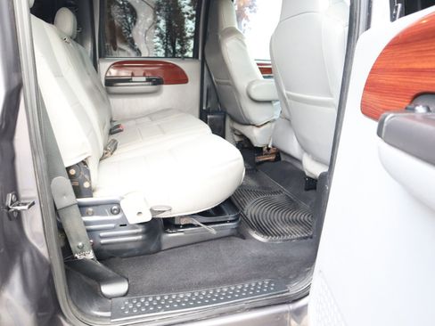 Used 2006 Ford F250 Lariat image 15