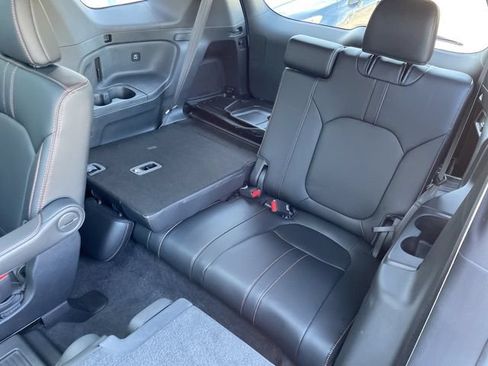 Used 2023 Honda Pilot TrailSport image 35