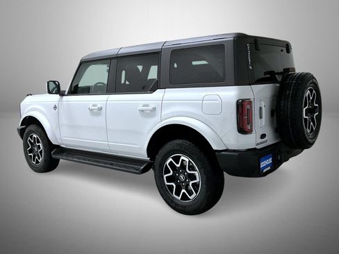 New 2025 Ford Bronco Outer Banks image 7