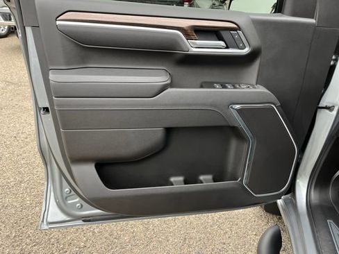 Used 2025 Chevrolet Silverado 1500 RST w/ Rally Edition image 11