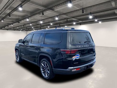 Used 2022 Jeep Wagoneer Series III w/ Premium Group I image 5