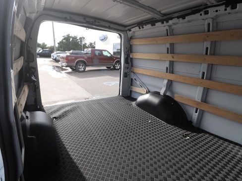 Used 2025 Chevrolet Express 2500 w/ Driver Convenience Package RWD image 16
